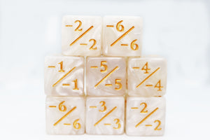 Pearl White -1/-1 Magic Counters Plastic Dice Foam Brain Games
